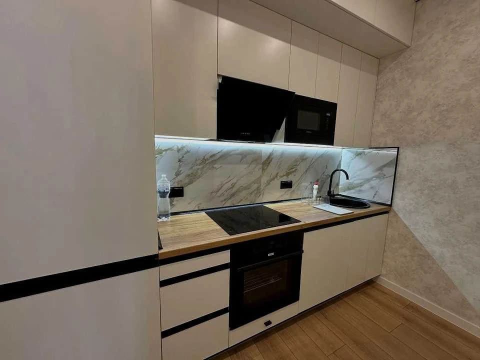 Apartment. Odessa, Krasnova Street