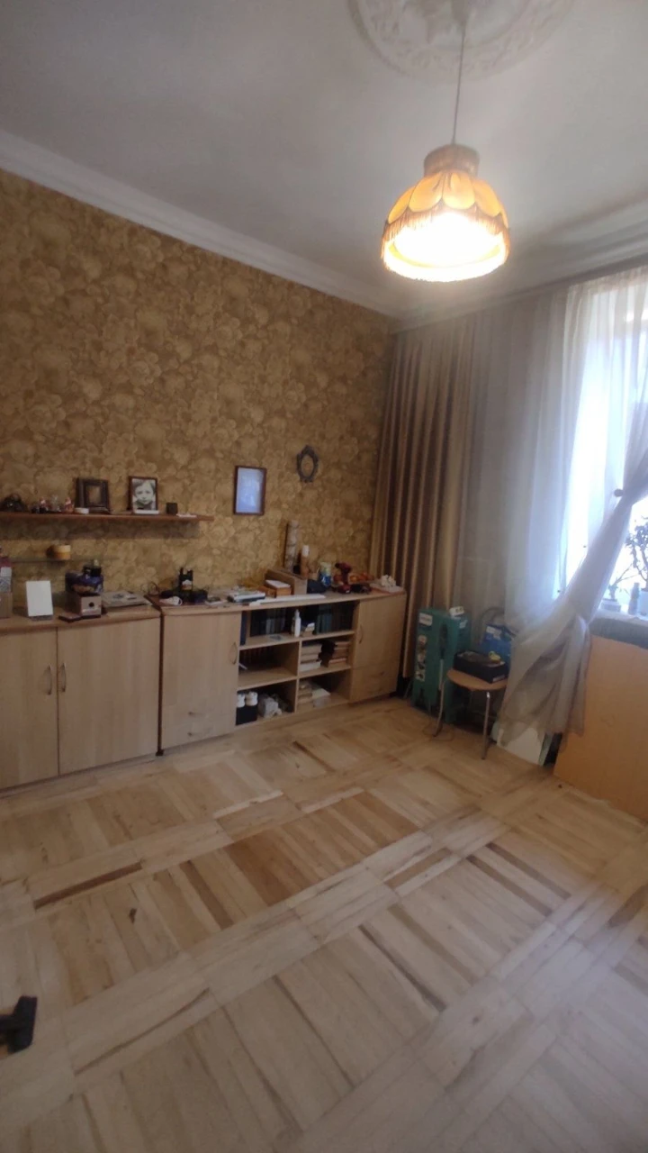 Продається трикімнатна квартира в новобудові