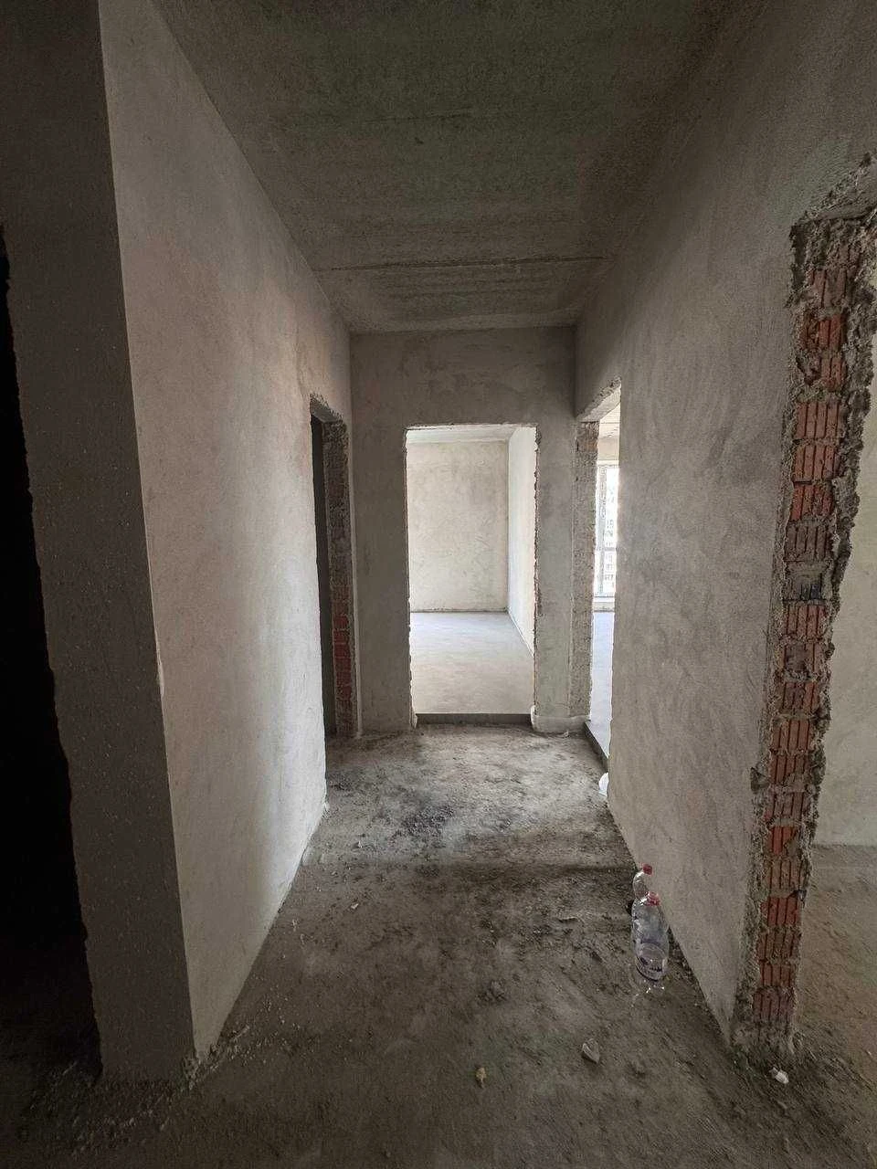 Продаж 3-кімнатної квартири в ЖК «Козацький» — середній поверх