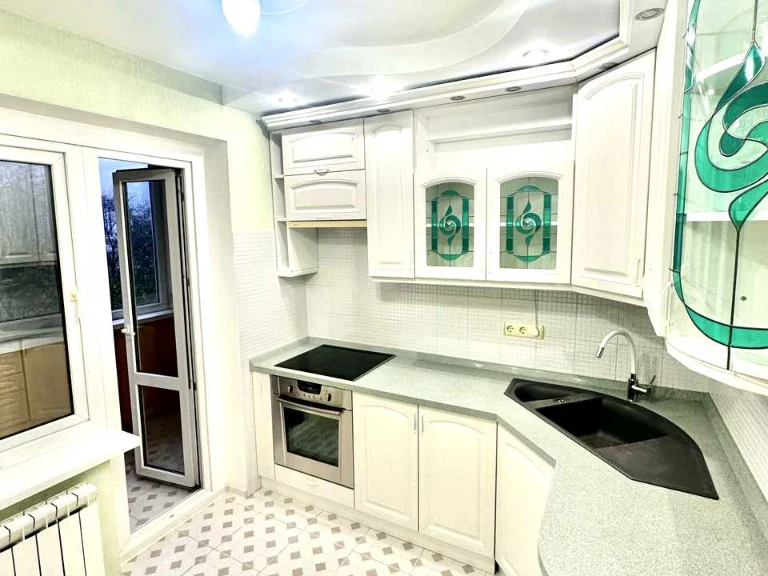 Apartment. Feodosyiska Street, Kyiv