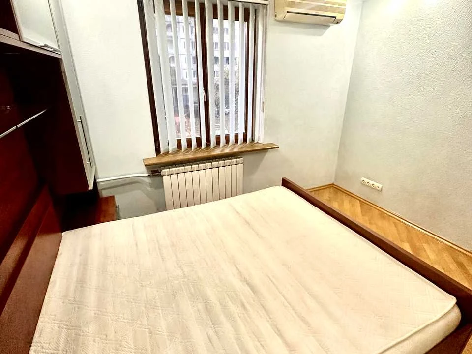 Apartment. Feodosyiska Street, Kyiv