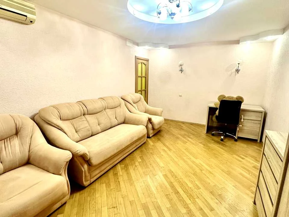 Apartment. Feodosyiska Street, Kyiv