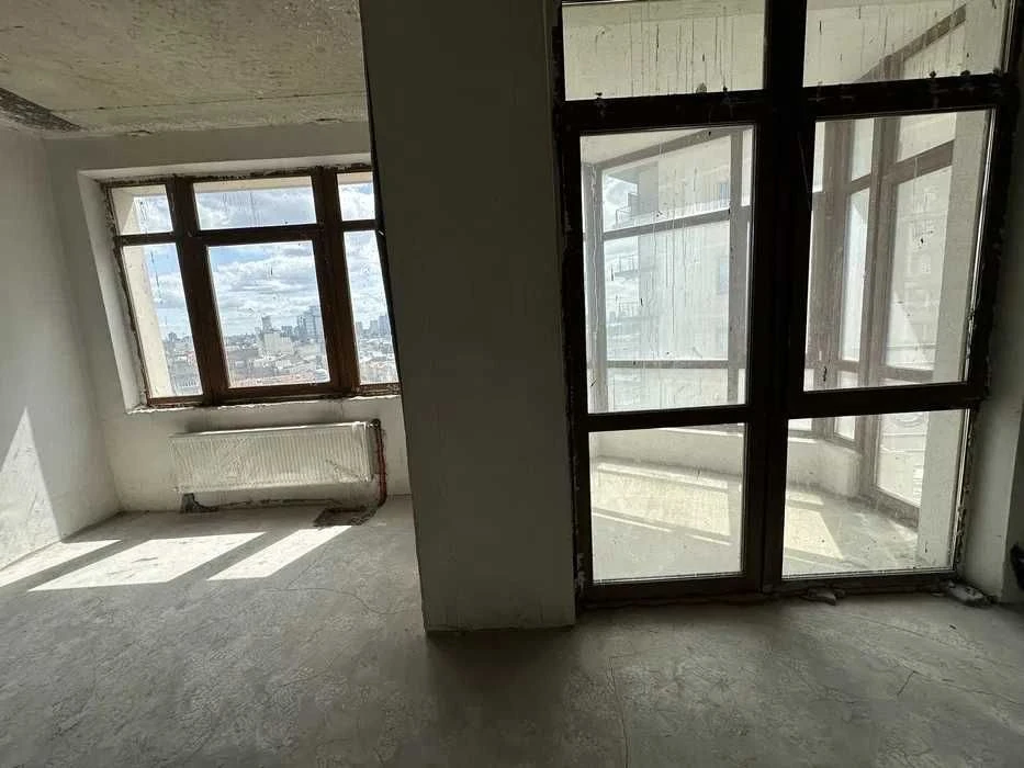 Центр Золоті Ворота Вид на велотрек 3 кімнати 120м² Богдана