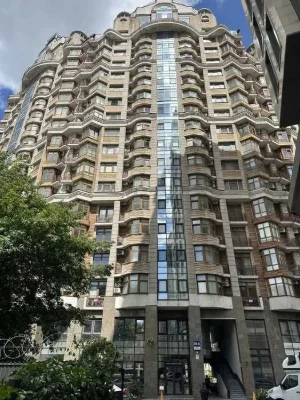 Центр Золоті Ворота Вид на велотрек 3 кімнати 120м² Богдана