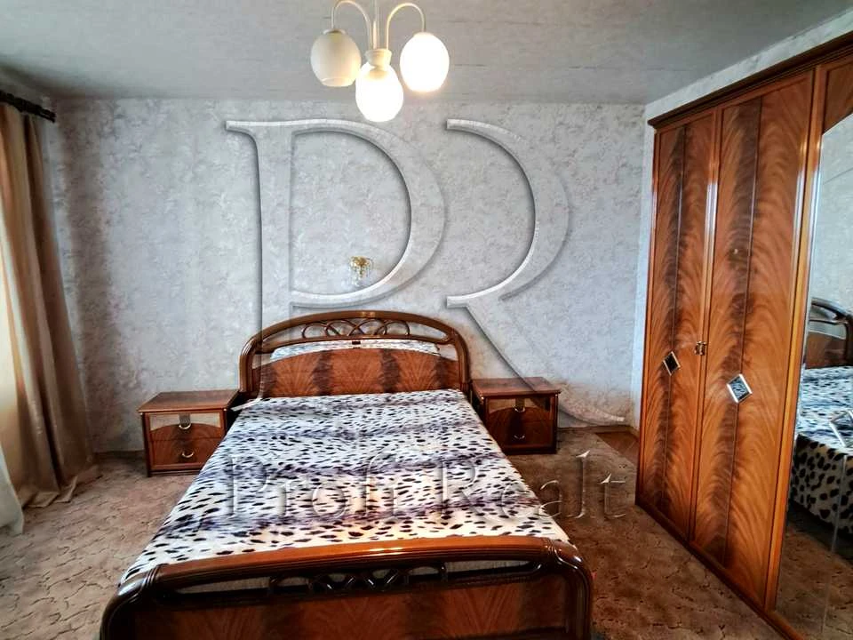 Квартира. Київ, Раїси Окіпної вул.
