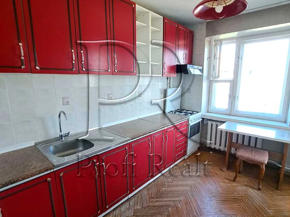 Квартира. Київ, Раїси Окіпної вул.