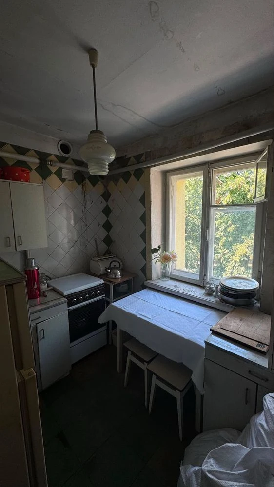 Продається квартира, Дніпро, 12-й квартал