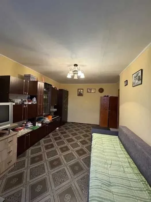 Cheap 2-room apartment for sale