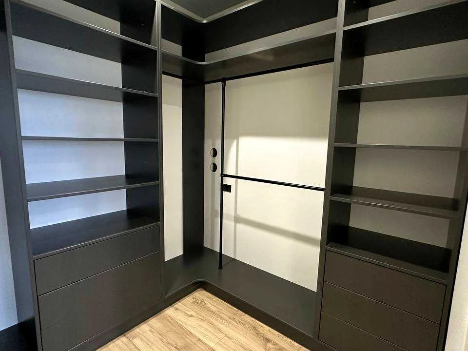 Apartment. Ivano-Frankivsk, Vysochana st.