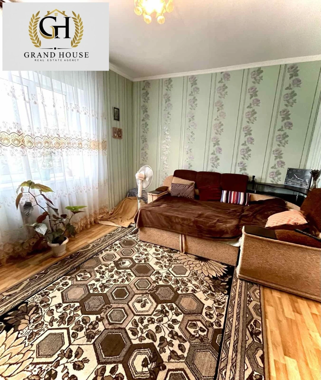 Продається гарний будинок, район Кущівка.