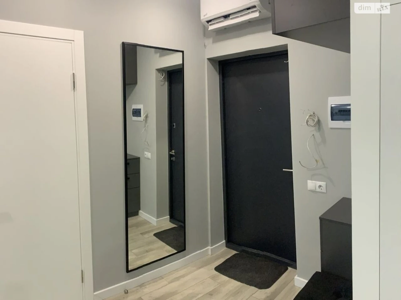 Long-Term Rental Apartment Holosko