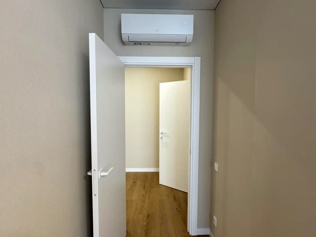 Rent 2-room apartment 49 sq m on the 11th floor