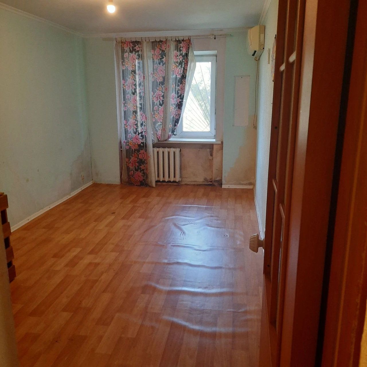 Продам квартиру  2ком в Таромском