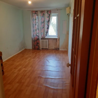 Продам квартиру  2ком в Таромском