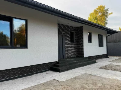 Новий цегляний будинок 135 м², 6 соток, лише 12 км до метро.