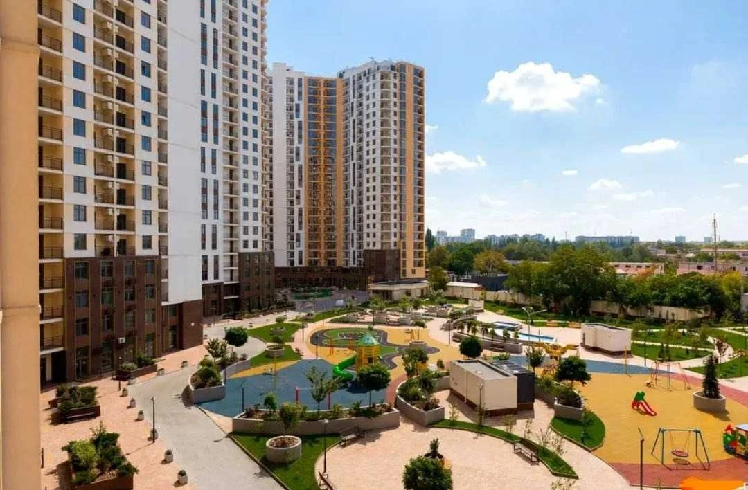 2-room apartment in Kadorr on Krasnova 12th floor, 68.3 m2