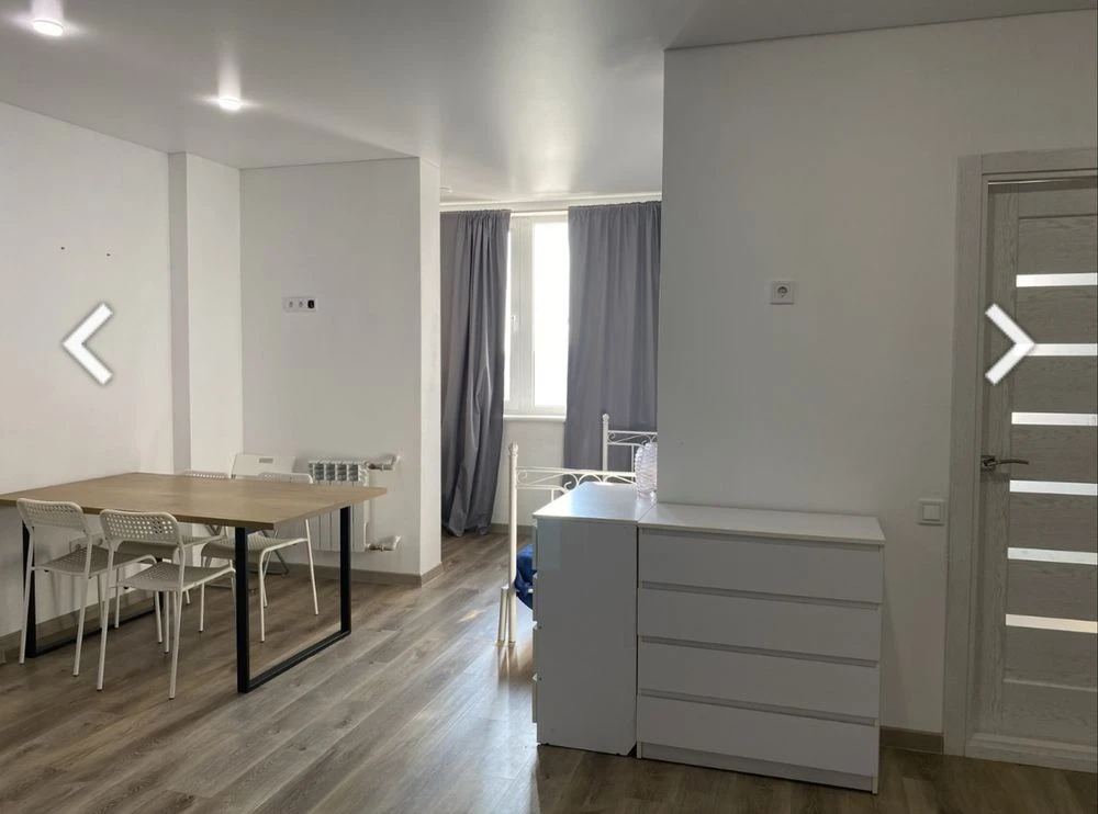 1 room apartment on Marseilles Street