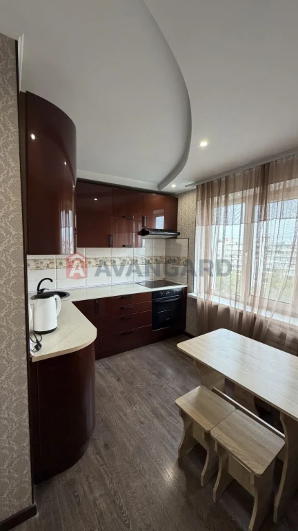 Sale of a view 2-bedroom apartment in Khortitskiy district