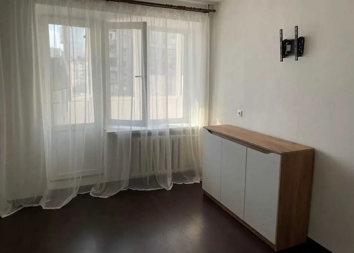 Sale of a 1-room apartment with renovation! Cascade district!