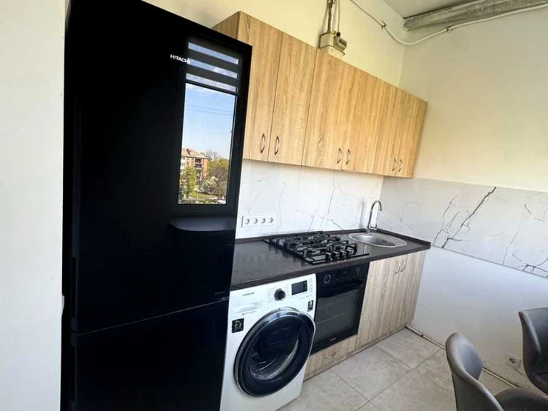 Apartment. Kyiv, Berezaysky Prospect.