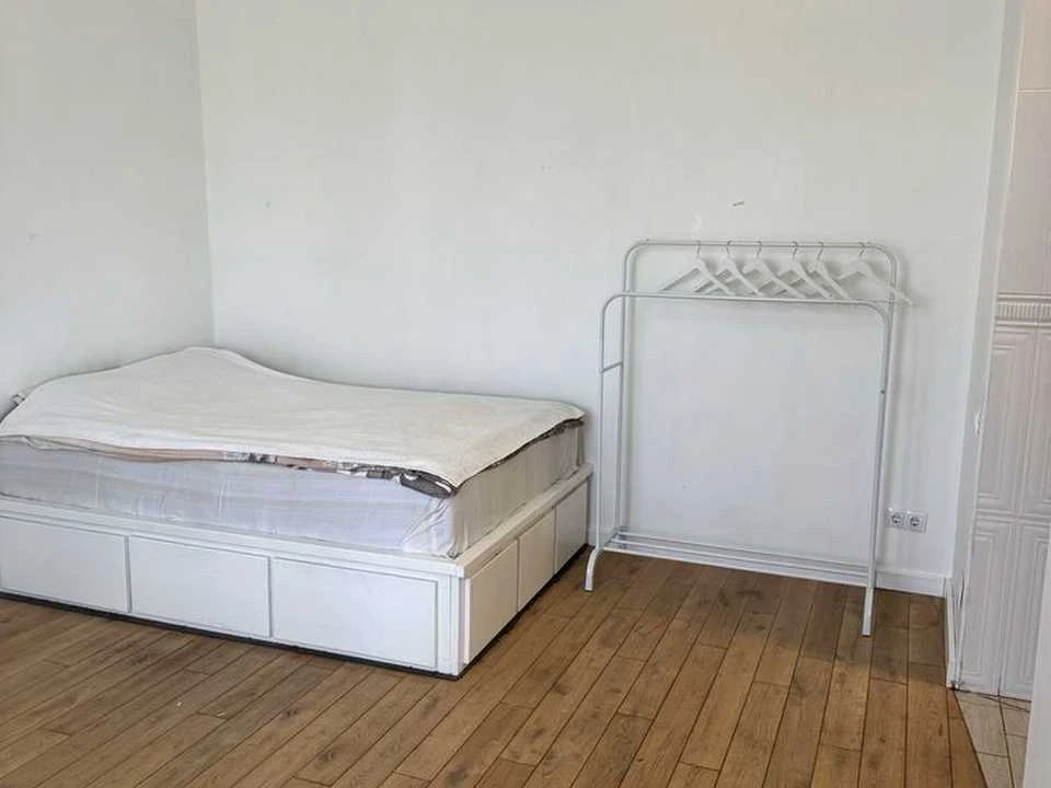 Apartment. Kyiv, Berezaysky Prospect.
