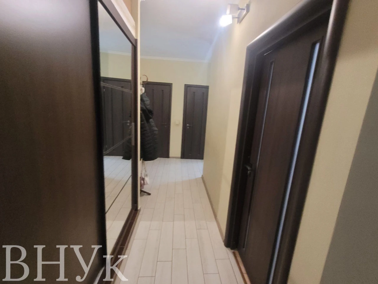 Продається 2-кімнатна квартира з індивідуальним газовим опаленням