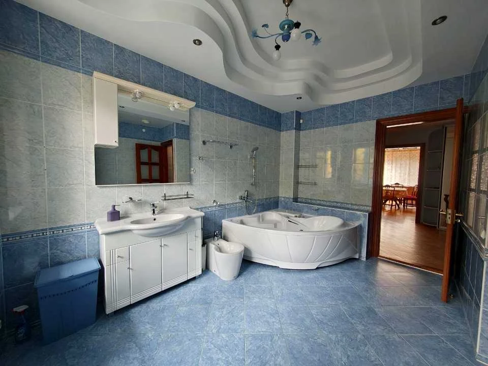 Apartment. Michael Dragomanov Street, Lviv