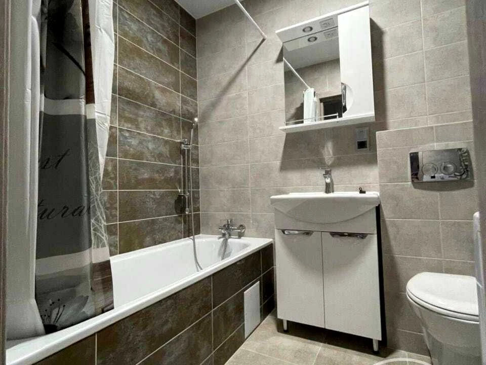 Apartment. Kulparkivska st.