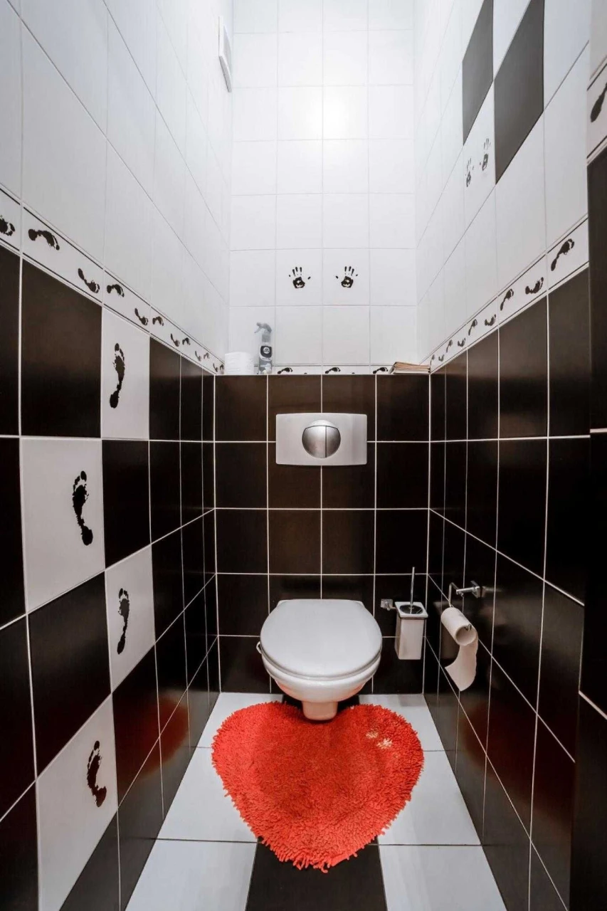 3-bedroom apartment for sale, near center, Melnikov Street