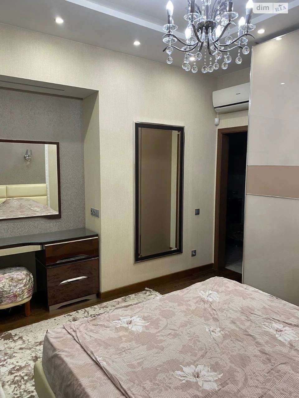Apartment for Sale in Solomyanka