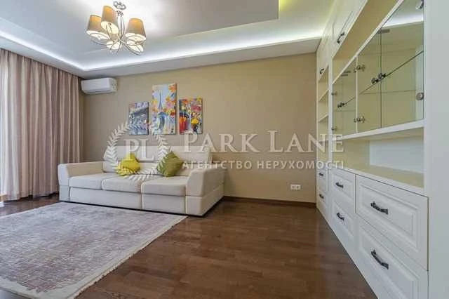 Продажа 2-комнатной квартиры, Волынская, 10