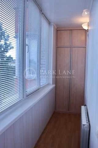 Продажа 2-комнатной квартиры, Волынская, 10