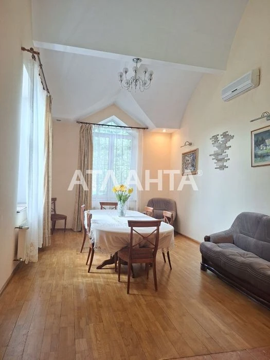 House for sale, street Lvivskaya on 12.75 acres near the sea