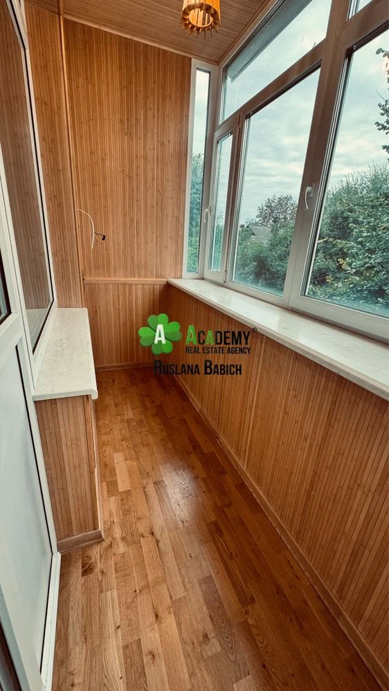 Center, Globus Park, L. Ukrainy Avenue, 3-room apartment