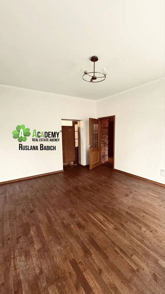 Center, Globus Park, L. Ukrainy Avenue, 3-room apartment