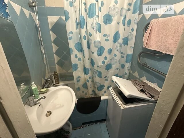 Продаж 3к квартири 69 кв. м на вул. Новопирогівська 27 • ID