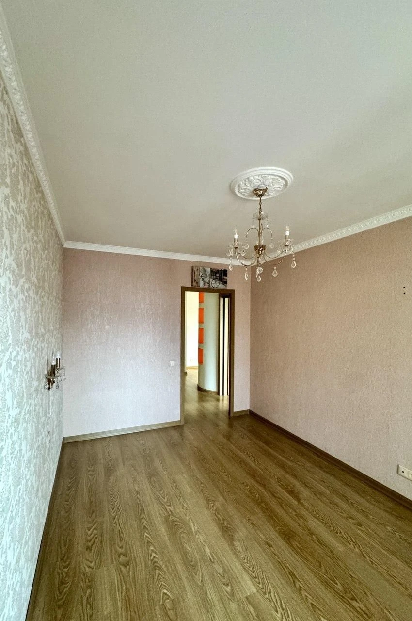 Продається 3-кімнатна квартира в спецпроекті Вільямса/Королева (912-
