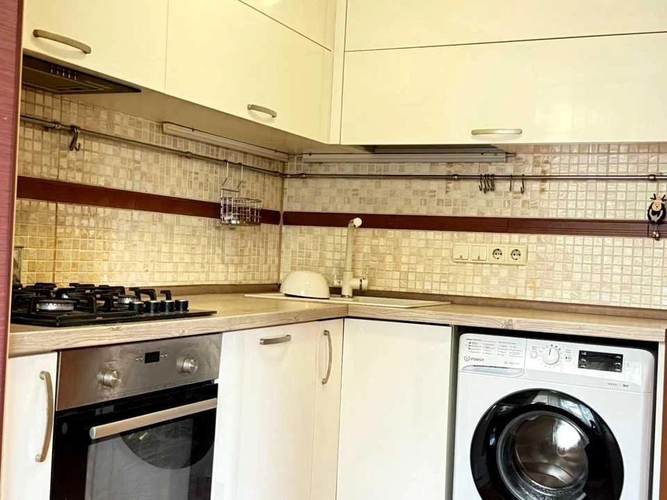 Apartment. Odessa, Preobrazhenskaya st.