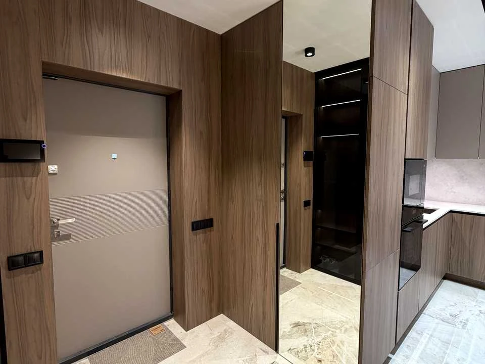 Apartment. Dnipro Embankment, вул.