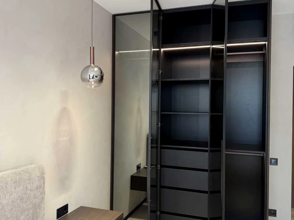 Apartment. Dnipro Embankment, вул.