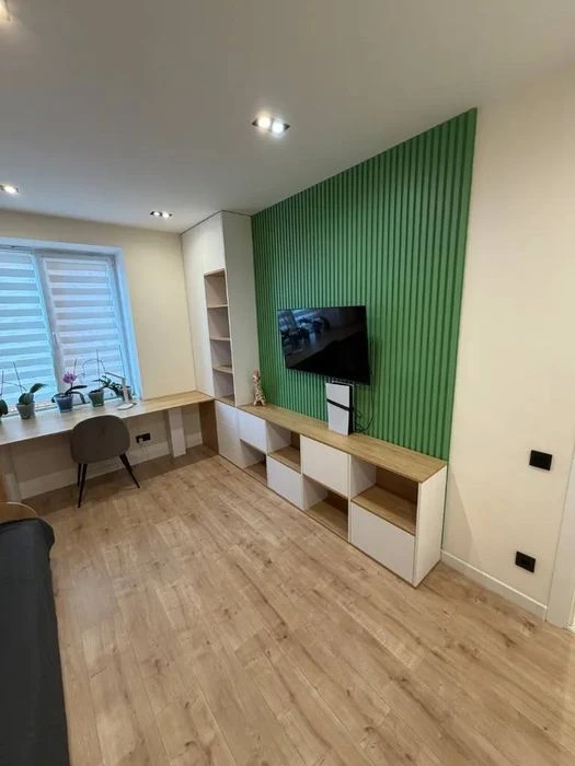 Luxurious 3-room apartment in a new building on Peremozh-3 (Mandryk St.)
