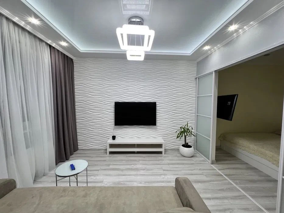 Продам 1 комнатную квартиру ЖК 31 Жемчужина (2-824-608)
