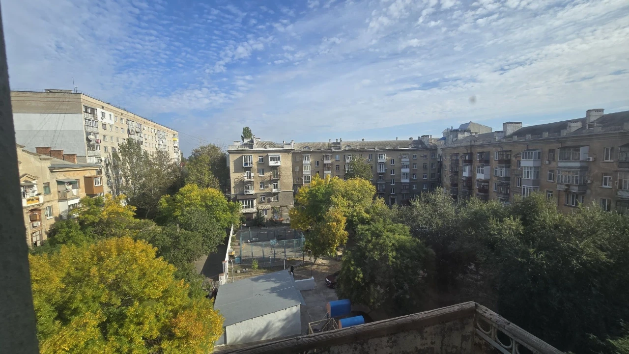 Selling 3 room apartment in the old railway station area - No commission
