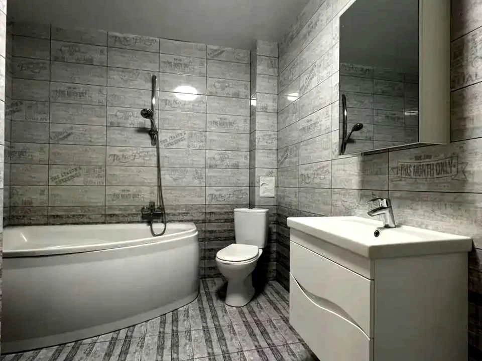 Apartment. Dragomannova street, Kyiv