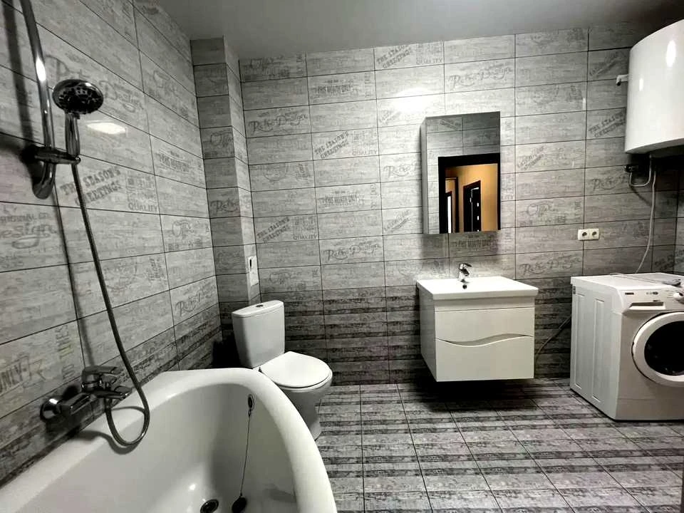 Apartment. Dragomannova street, Kyiv