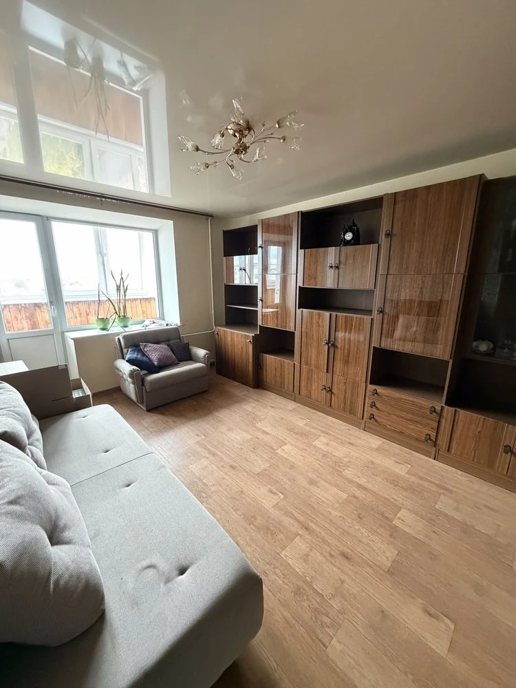 Sale of a 2-room apartment on Pereomyi Street, 104