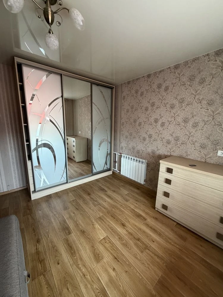 Sale of a 2-room apartment on Pereomyi Street, 104