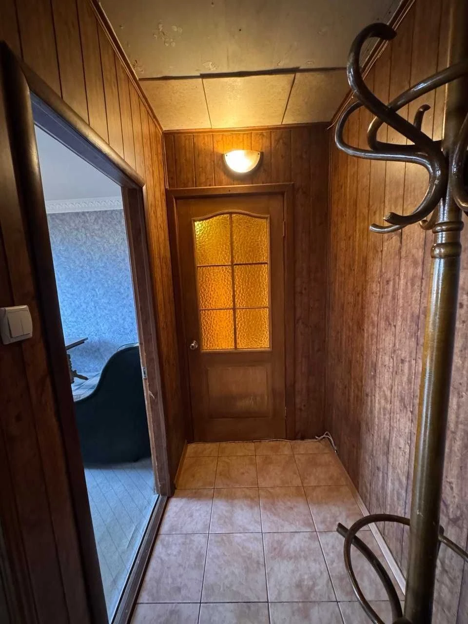 For Sale 3-room apartment Volonterskaya. Poltavsky Shliakh. Metro Hol