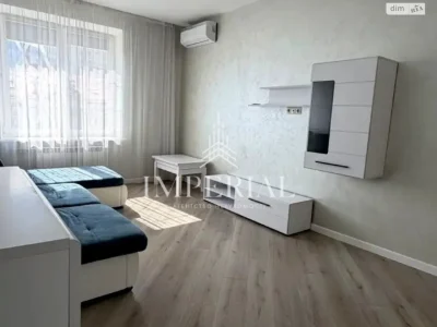 Long-Term Rental Apartment, Holosiiv