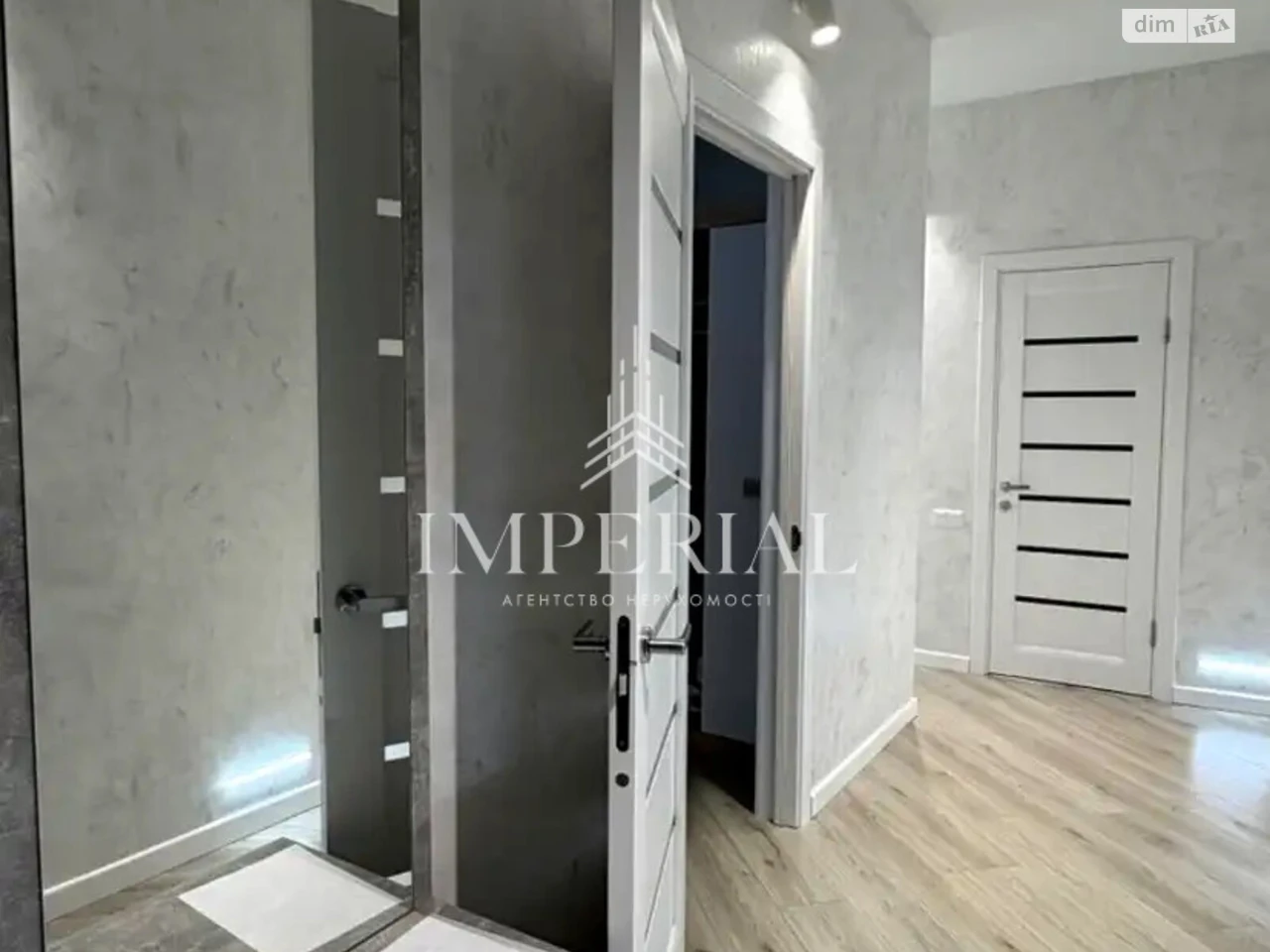 Long-Term Rental Apartment, Holosiiv